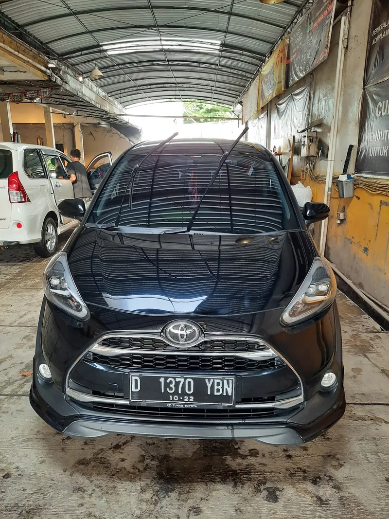 Hasil detailing mobil mengkilap di Sinar Surya Auto Care Bojongsoang